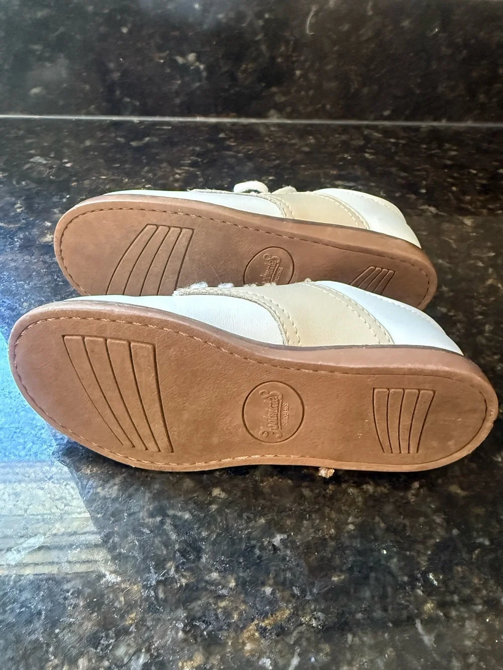 FootMates stock saddle
